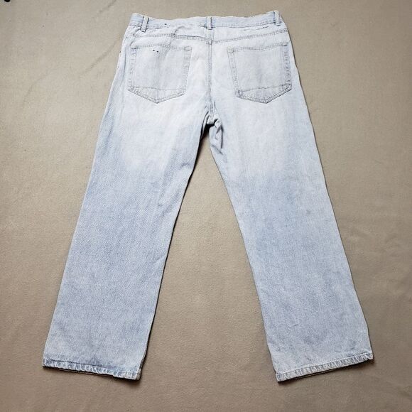 Vintage Mecca Jeans. Light wash Jeans Size 38 - Picture 2 of 12